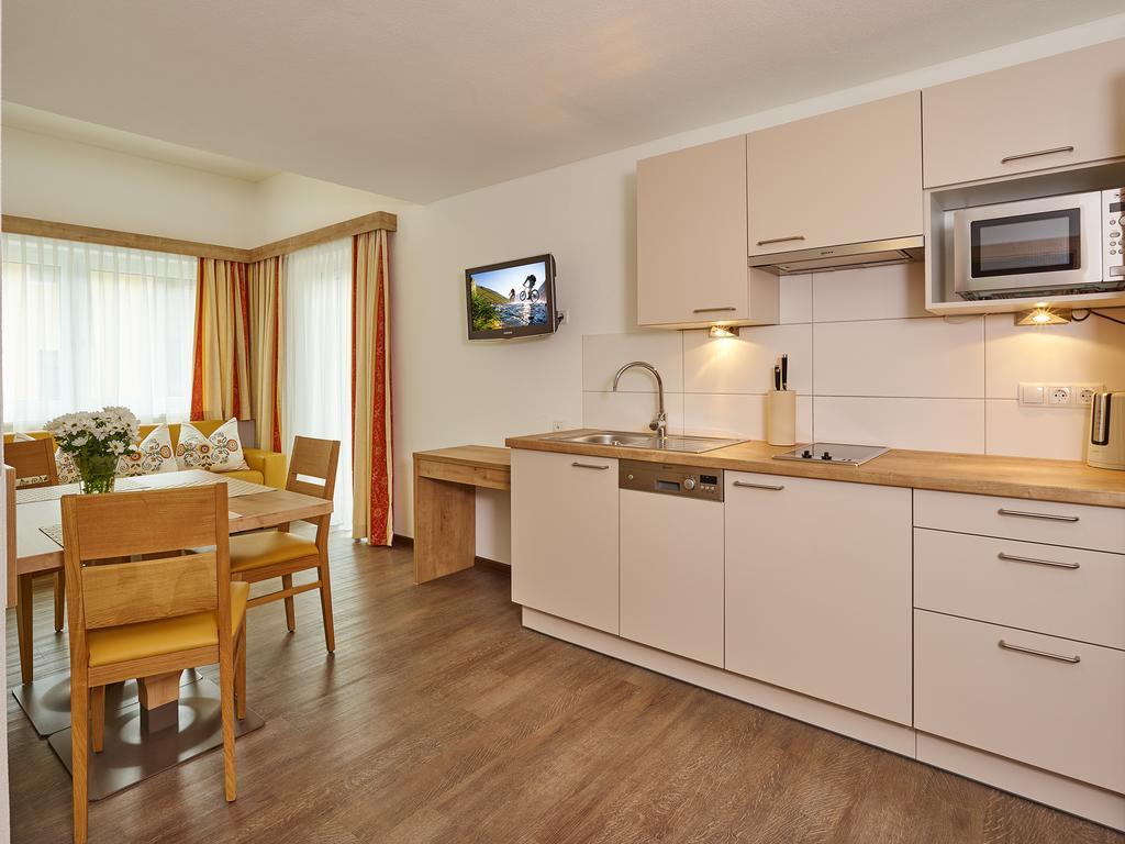 Appartement Gaestehaus Bergkristall Solden Bagian luar foto