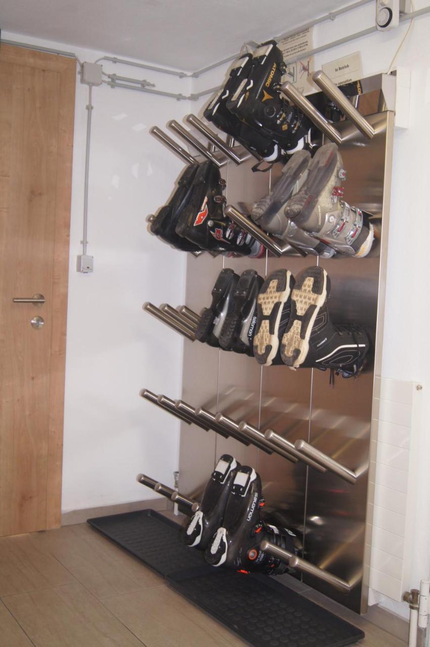 Appartement Gaestehaus Bergkristall Solden Bagian luar foto